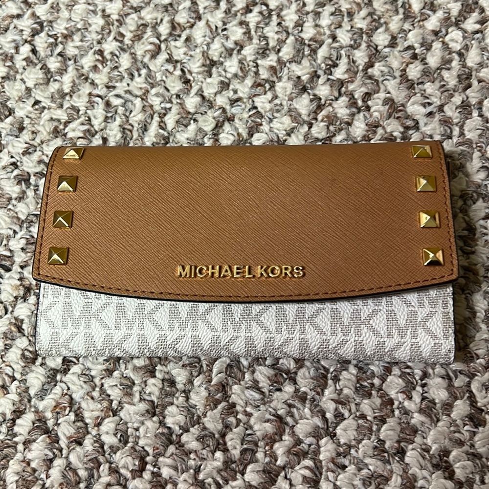 Michael Kors wallet